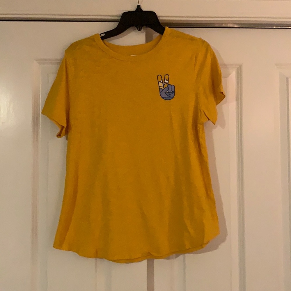 Yellow Old Navy T-Shirt, Size M